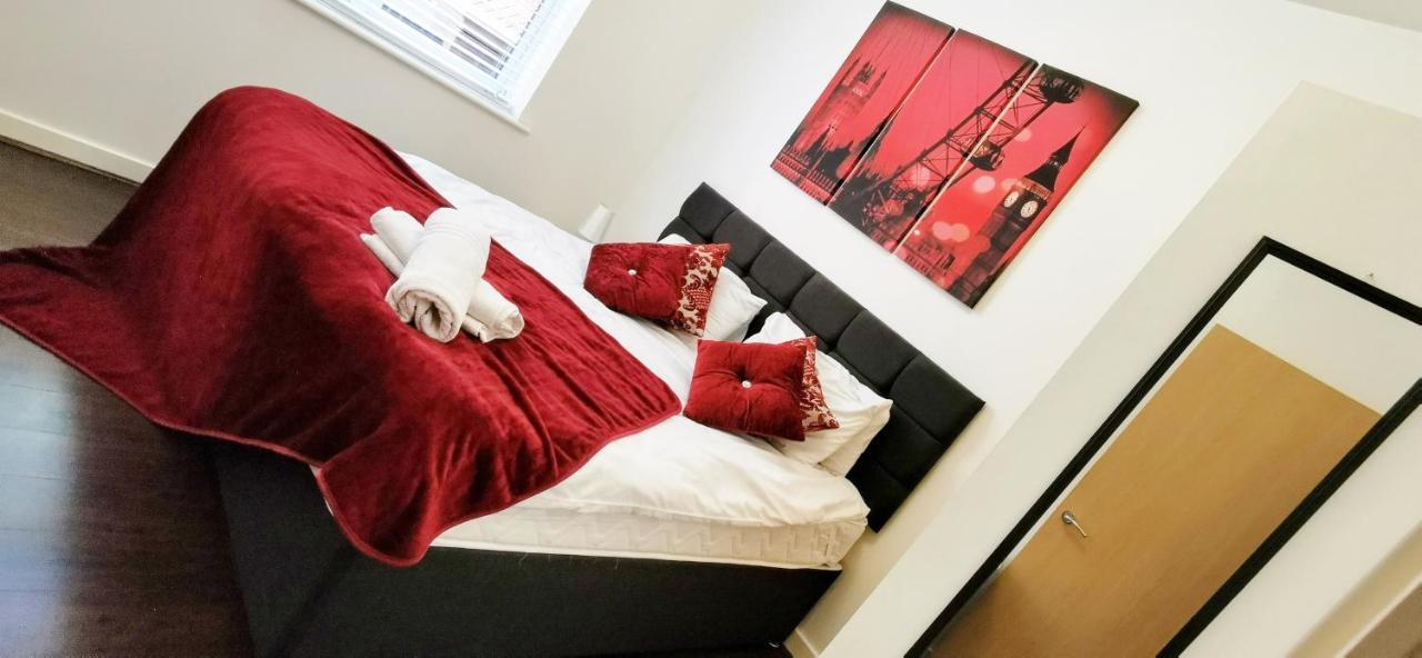 J Quarter - Sleeps 5 Long Term & Families Comfortably, 4 Beds, 2 Bathrooms Birmingham Ngoại thất bức ảnh